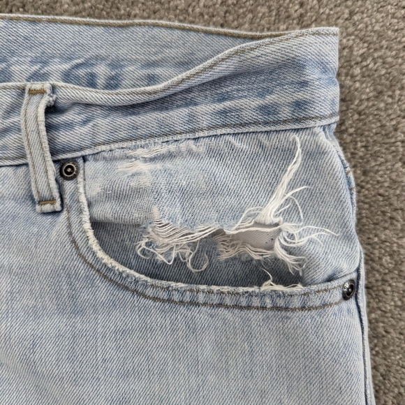 Tommy Hilfiger vintage distressed jean denim shorts for men 34 x 30 - Picture 6 of 11